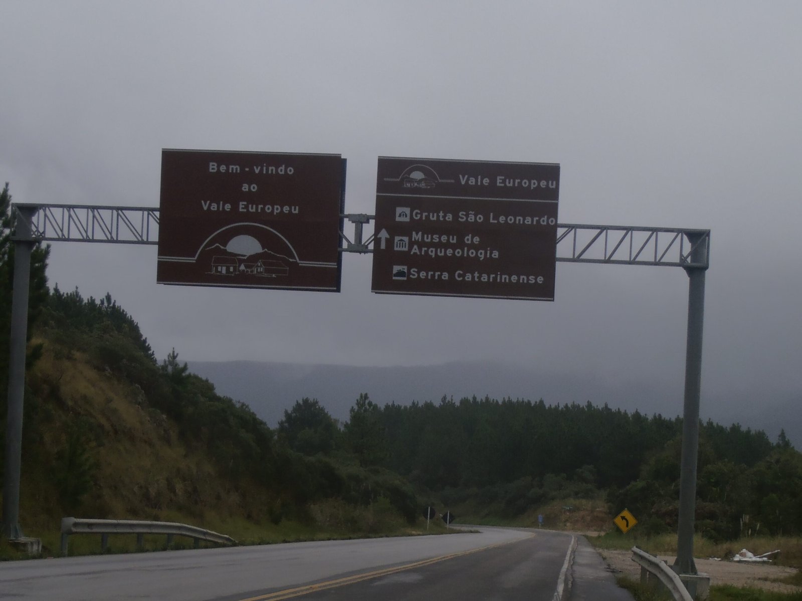 Paisagem às margens da BR-282 em Alfredo Wagner